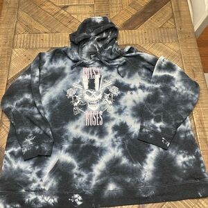 Chase Roses Black and Gray Tie-Dye Hoodie